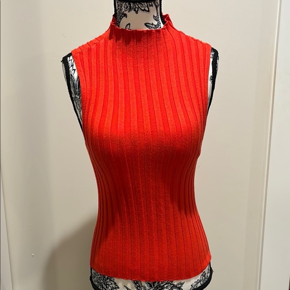 Red Ribbed Sleeveless Top - Picture 1 of 1